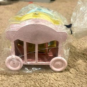 Small vintage items and knickknacks